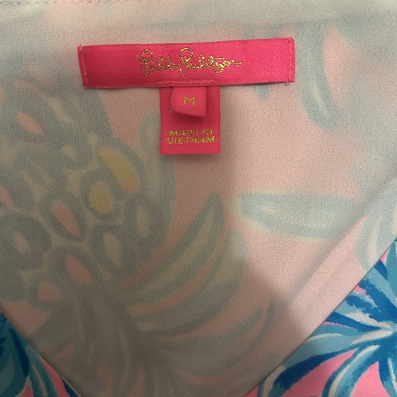 LILLY PULITZER CASDEN TOP PELICAN PINK LILEEZE PINEAPPLES - Picture 3 of 3